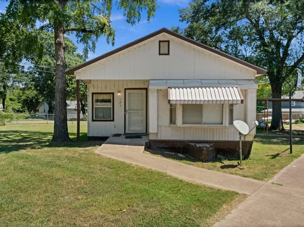 136 Palisade Dr, Gun Barrel City, TX 75156