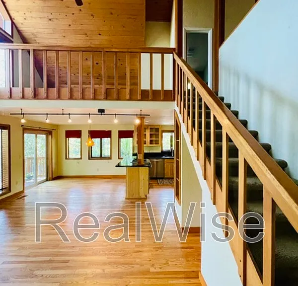 1711 Apache Dr — Photo 3