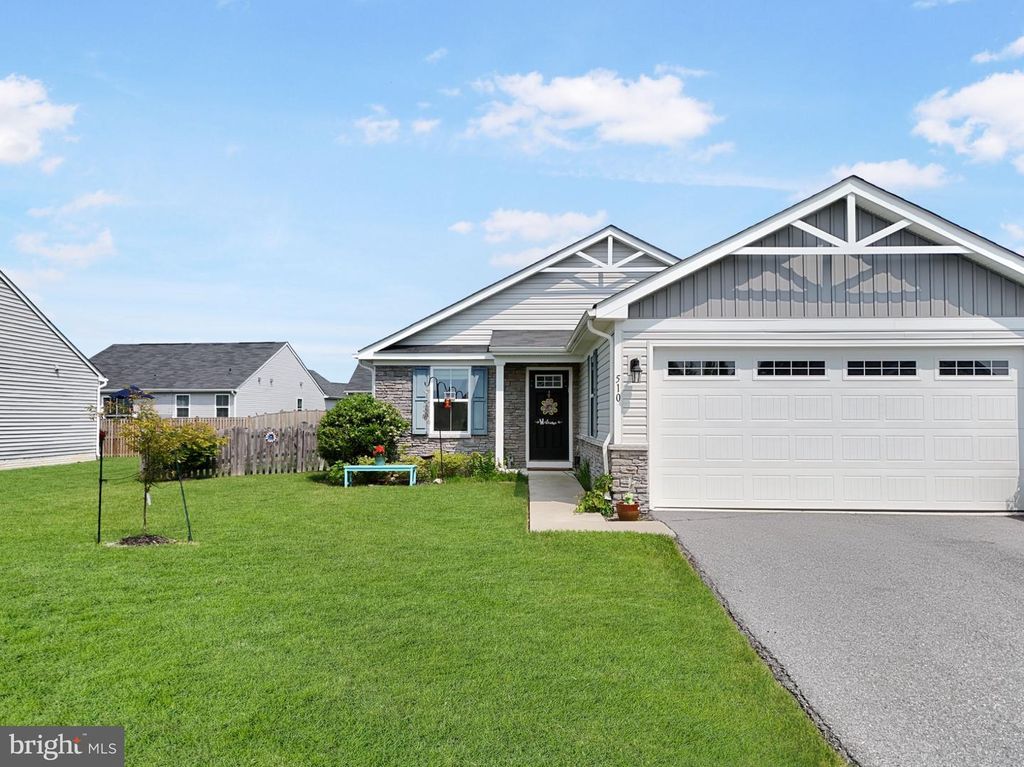 510 Oxford Way, Martinsburg, WV