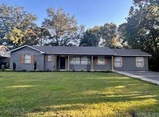 123 W 14th St, Dewitt, AR 72042