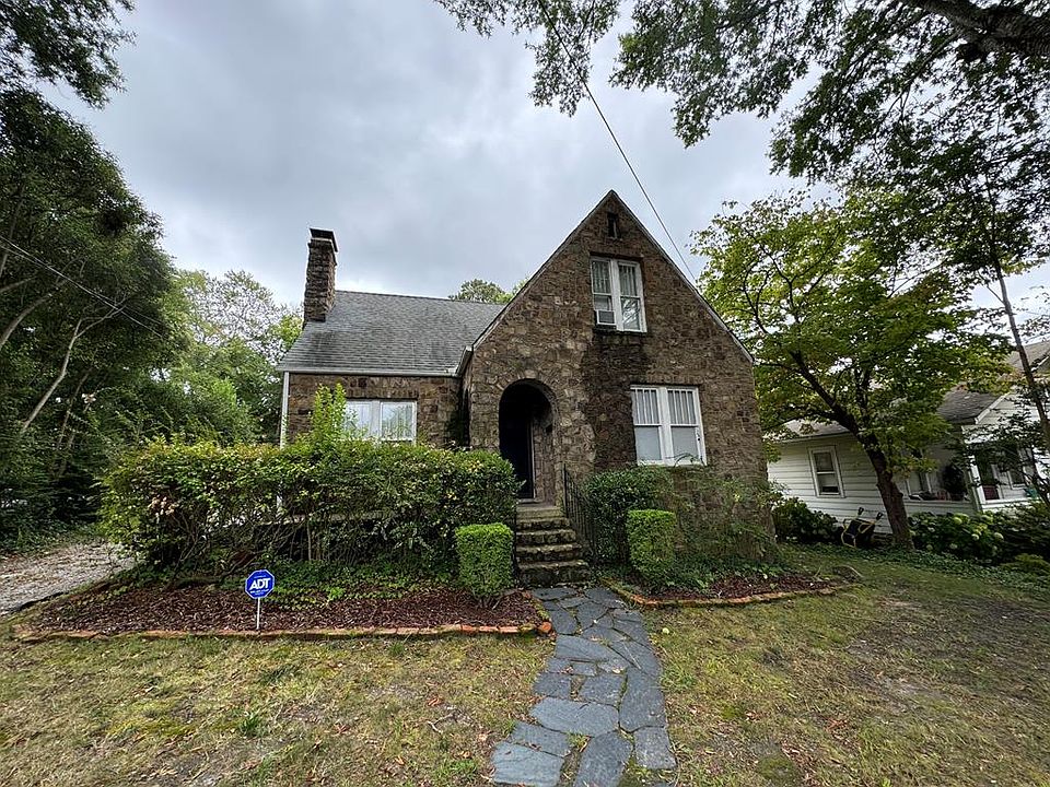 1st image of 351 Averett Pl