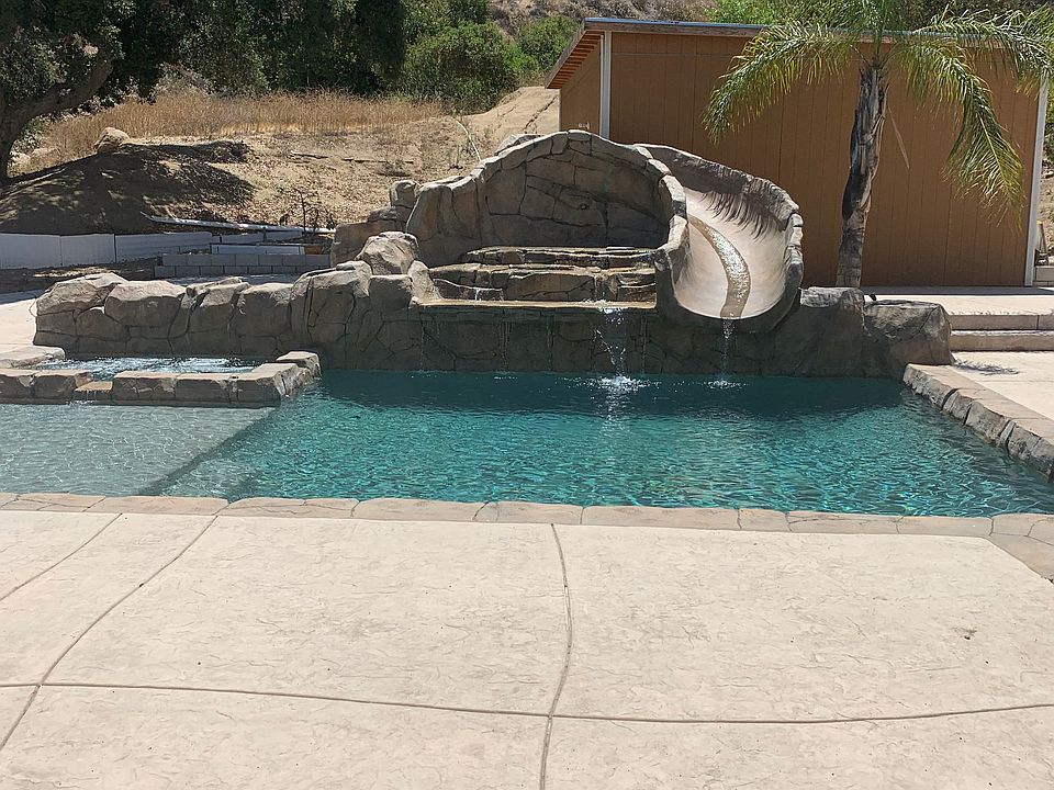 2nd image of 21940 Lake Mathews Dr