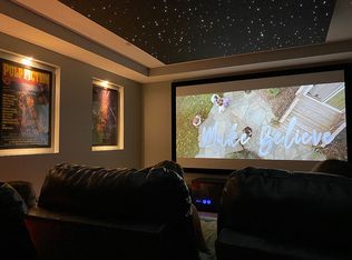 400 Liberty Heights Dr, Chaska, MN 55318