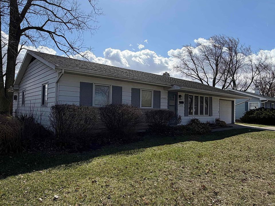 1st image of 7425 Knightswood Dr