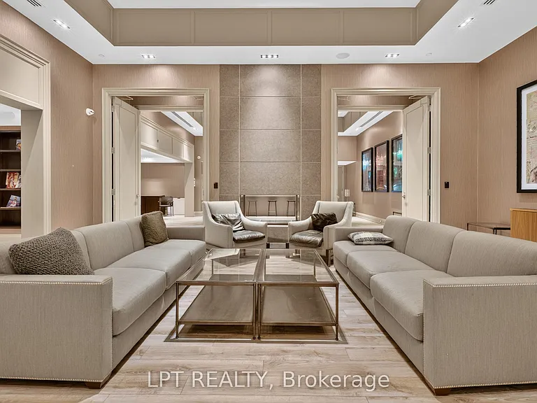 111 Champagne Ave S #307 — Photo 26