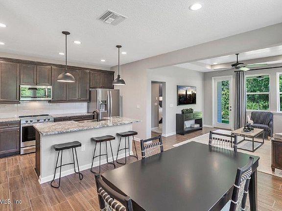 3rd image of 708 BROOK FOREST Drive