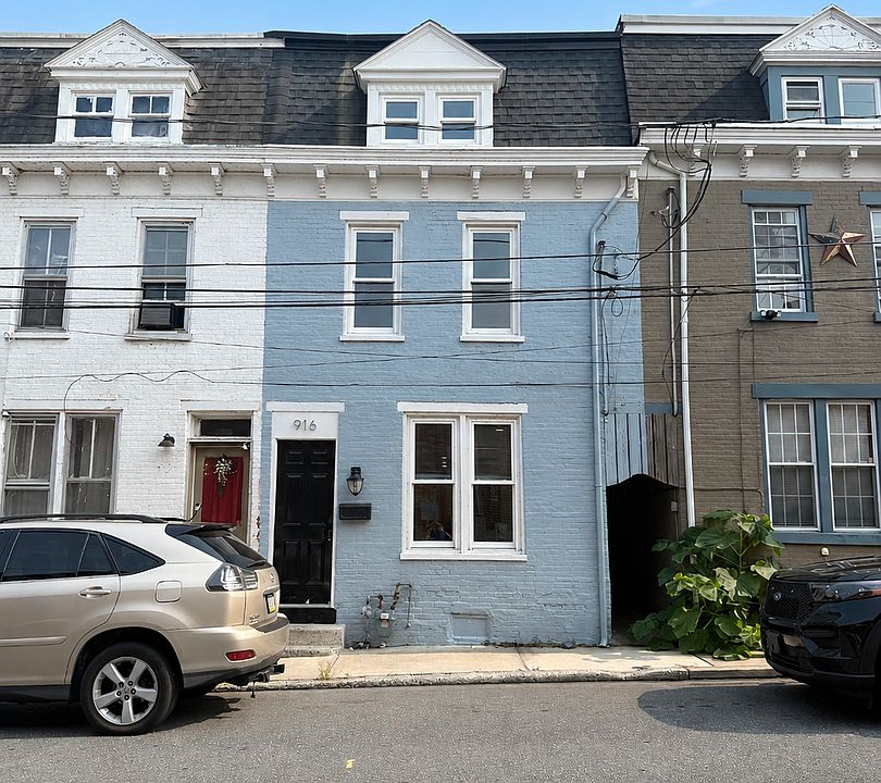 1st image of 916 Houston St