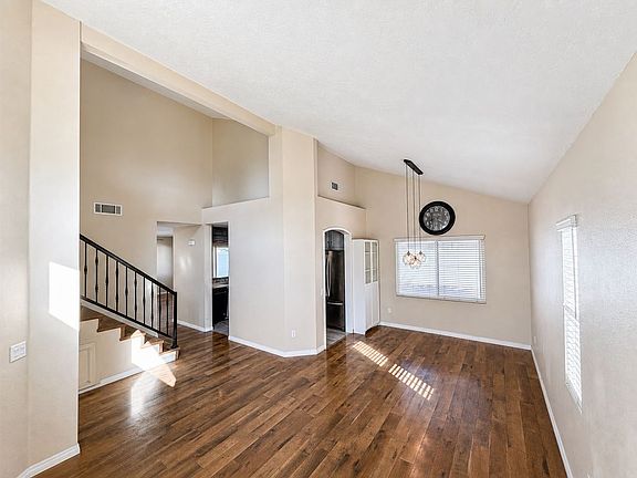 2nd image of 28561 Foxboro Ln