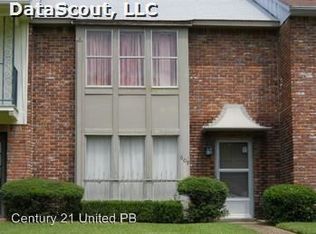 609 Greenbriar Dr, Pine Bluff, AR 71603