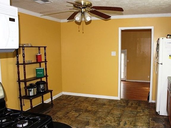 5th image of 2133 Ellis Dr