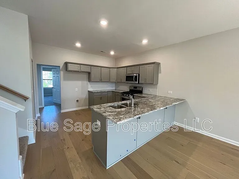 16423 Demi Dr — Photo 6