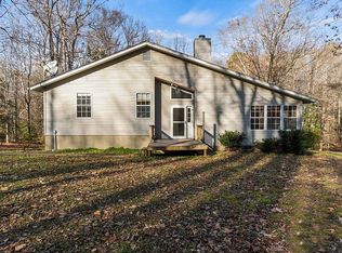 6169 Shady Ln, Gloucester, VA 23061