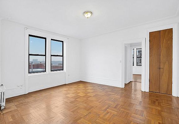 3rd image of 3657 Broadway APT 6E