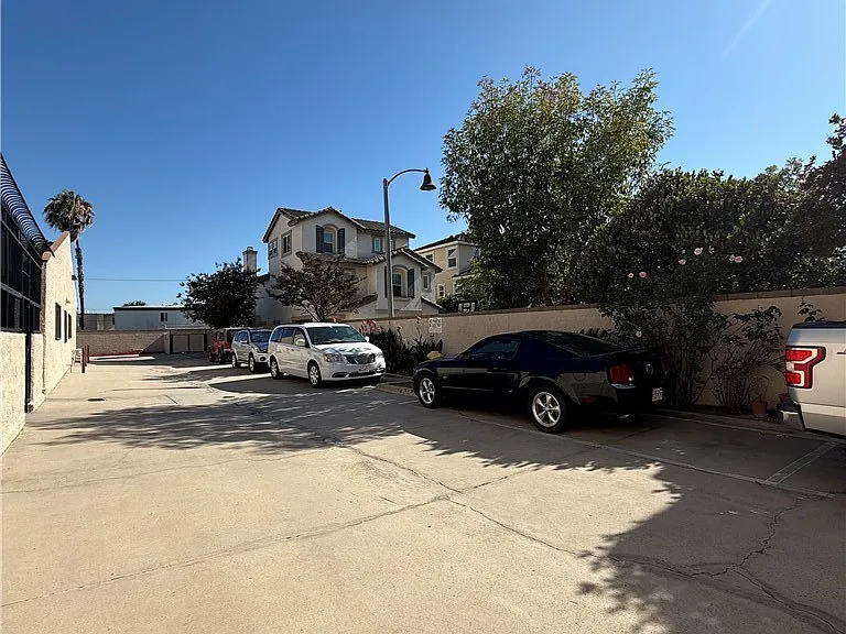 10651 Bell St — Photo 22