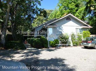 122 S School St APT D, Grass Valley, CA 95945