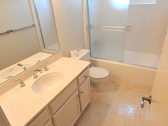 5th image of 135 Acalanes Dr APT 12