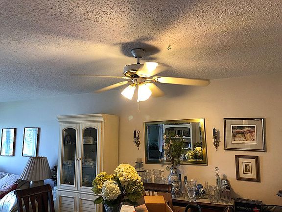 3rd image of 2550 Presidential Way APT 203