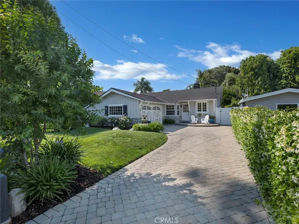 23271 Sylvan St, Woodland Hills, CA 91367