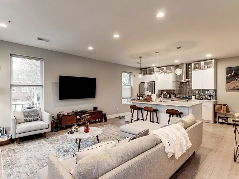 37 Todd Pl NE #3 — Photo 6