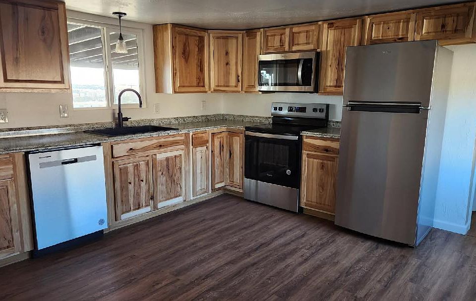 2nd image of 77 Bonita Ln