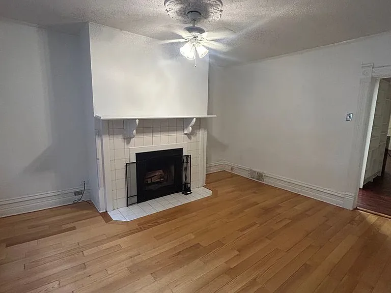 2718 N Wilton Ave #1 — Photo 3