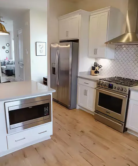 643 Vernon Ave #6 — Photo 3