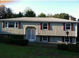 31 Sandy Ridge Cir, Sharon, MA 02067