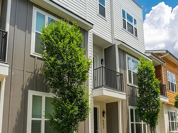 Exterior 502 Vernon Cir