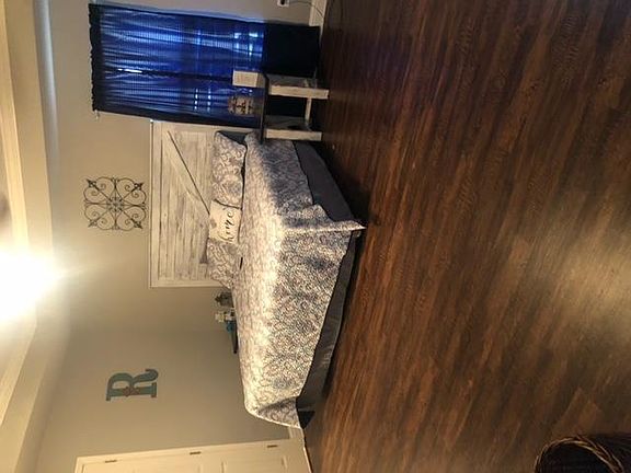 5th image of 106 Wood Oaks Dr