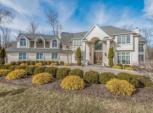 23 Greenwich Ave, Central Valley, NY 10917