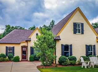 352 Windsor Dr N, Oxford, MS 38655