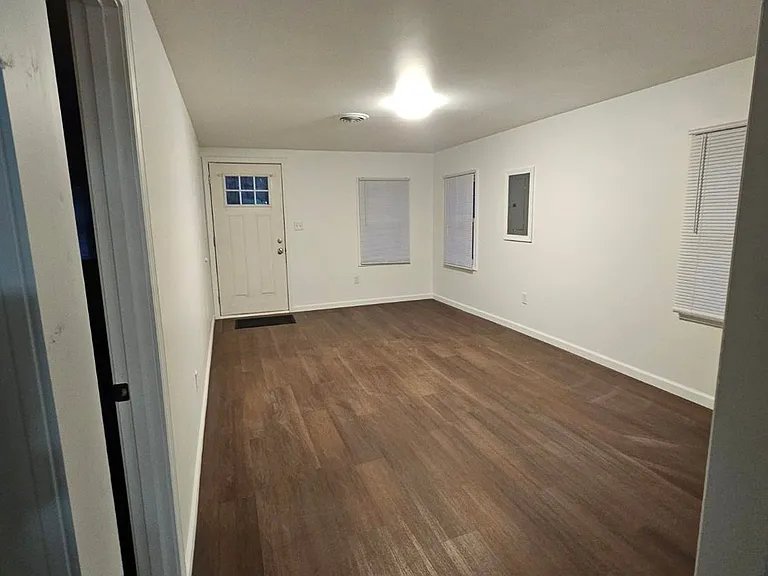 5005 Chase St — Photo 2