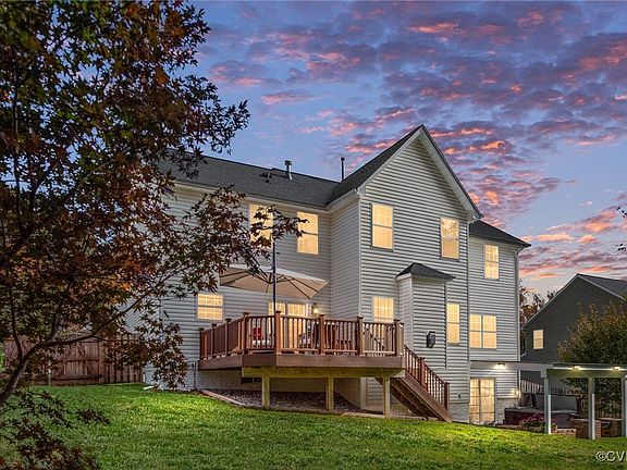 2nd image of 18 Towering Oaks Dr