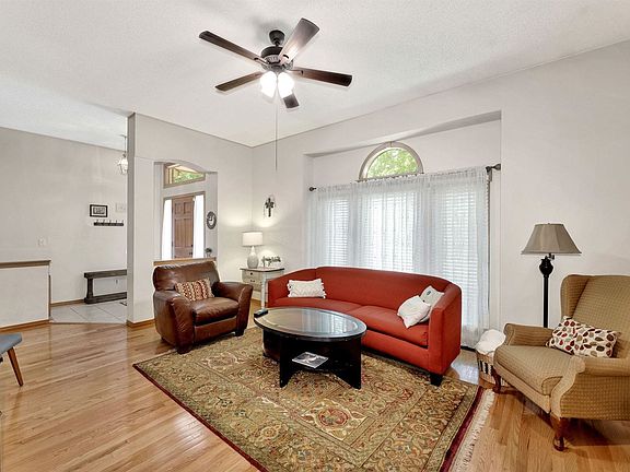 5th image of 3038 N Wild Rose Ct