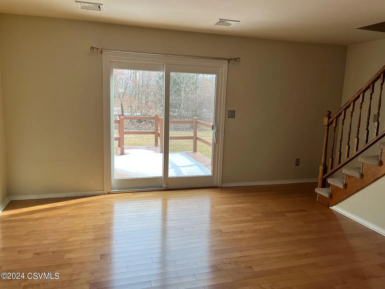 2 bed, 1100 sqft, $1,800 — Photo 3