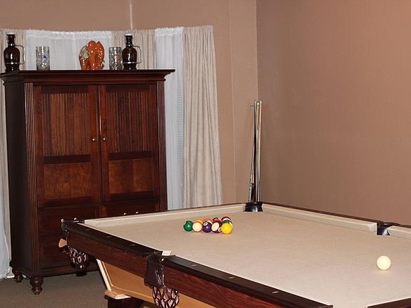 Entertainment room