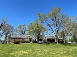 606 S Wood Ave, Fredericktown, MO 63645