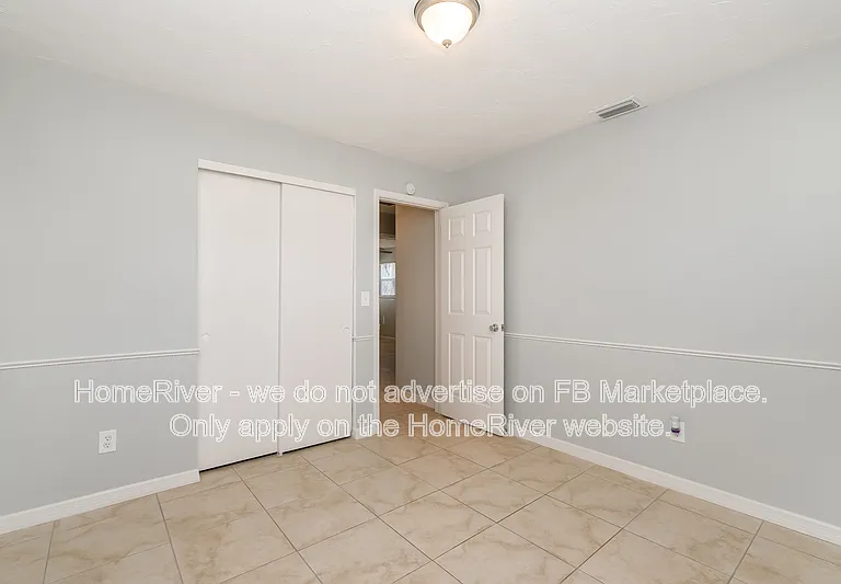 1628 Arizona Ave NE — Photo 12