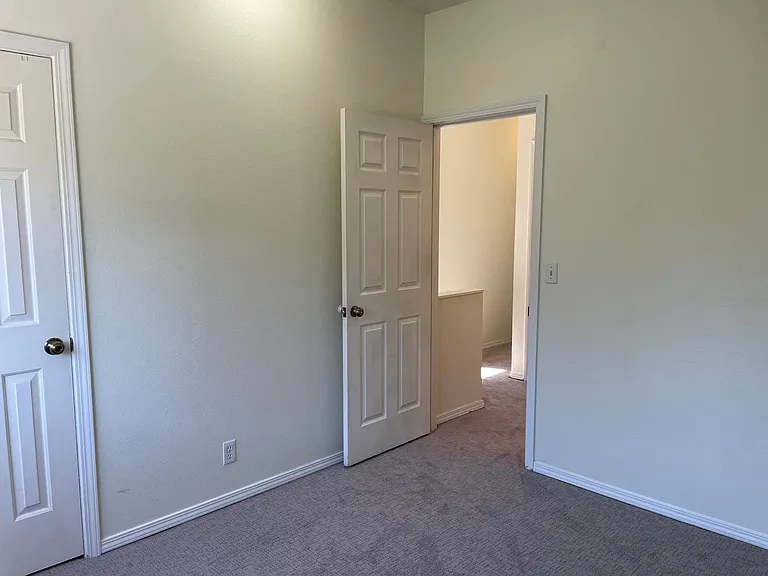 9022 20th Ave NE — Photo 15