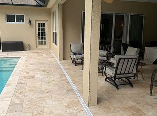 15914 Sorawater Dr, Lithia, FL 33547