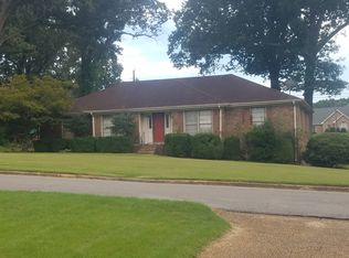123 Highland Pl, Sheffield, AL 35660