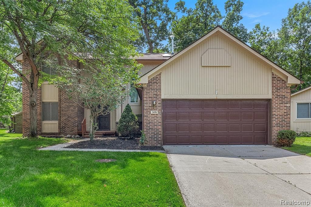 7491 Indianwood Trl, West Bloomfield, MI 48322 Zillow