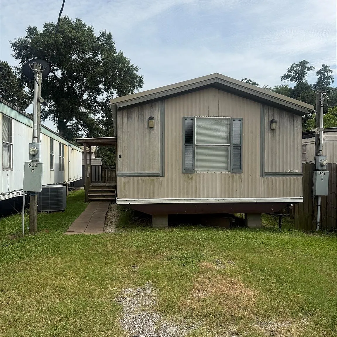 3 bed, 2.0 bath, 1140 sqft, $1,250 — Photo 1