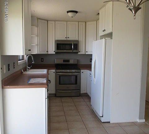 2nd image of 5701 Plaza Dr