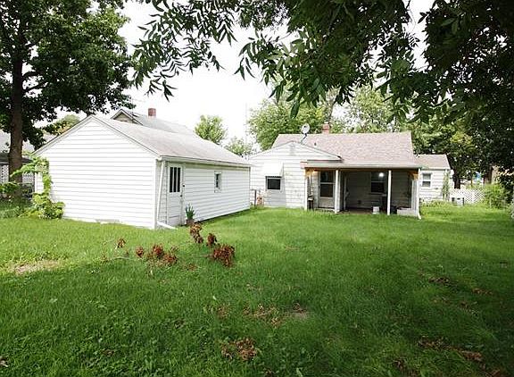 3rd image of 968 E Penning Ave