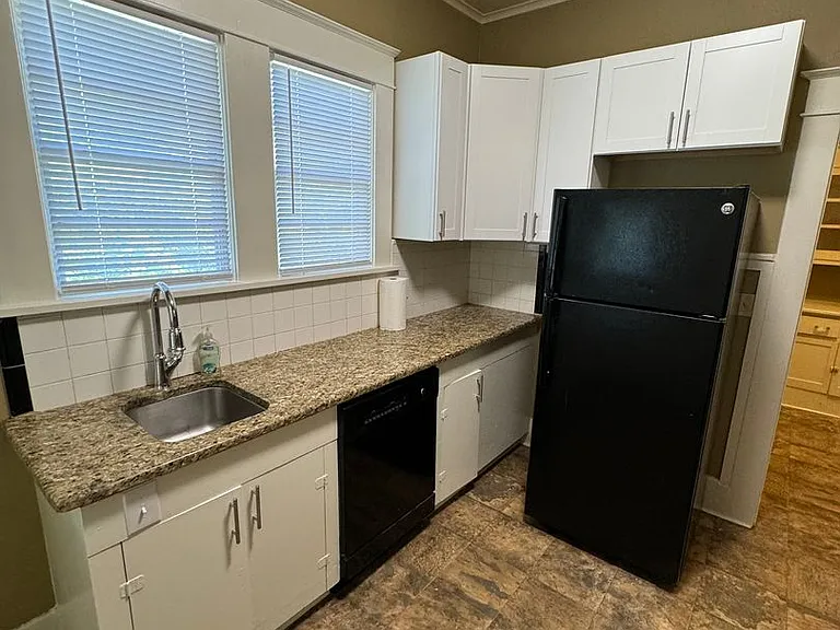 3516 Alexander Ave — Photo 5