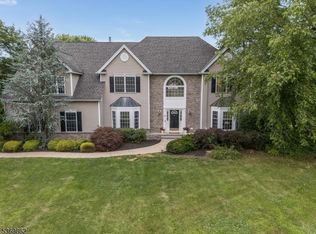 6 Jayne Dr, Lopatcong Twp., NJ 08865