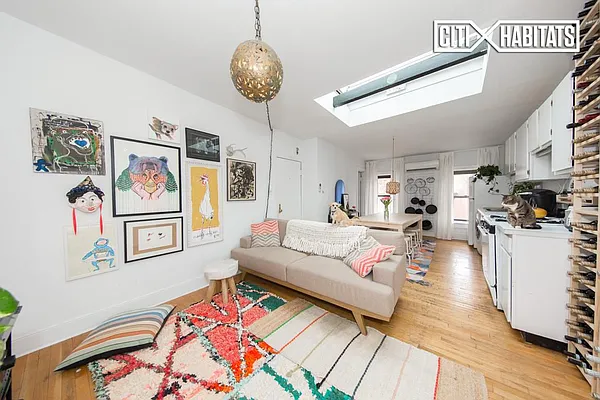 Rented by Citi Habitats | media 32