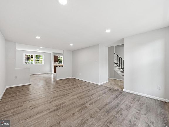 5th image of 2816 Balliett Ct