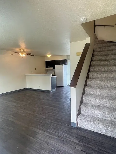 Building Photo - Willow Springs Apartments